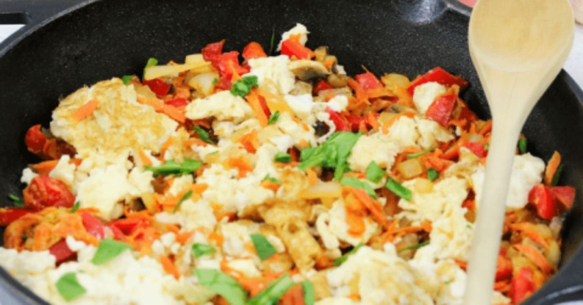 Egg, Veggie, and Krill Meat Scramble